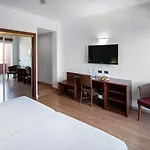 加泰罗尼亚蓬塔德雷酒店 酒店